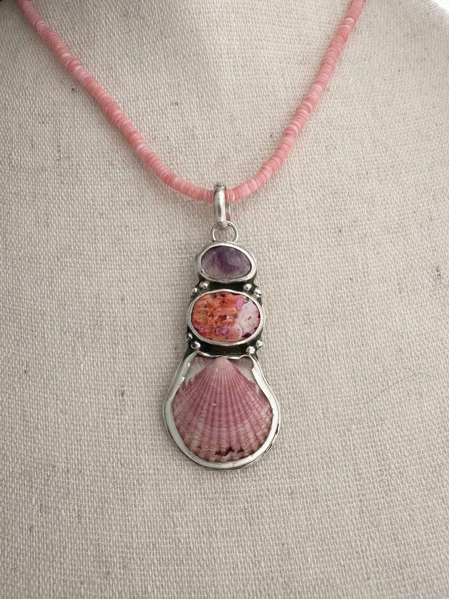 Spiny Oyster Shell Pendant with Queen Conch Necklace