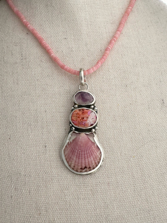 Spiny Oyster Shell Pendant with Queen Conch Necklace