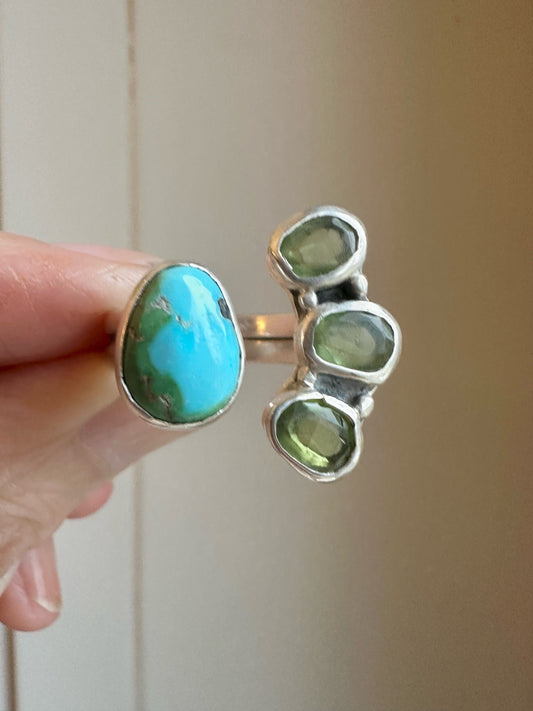 Sonoran Gold Turquoise & Peridot Ring