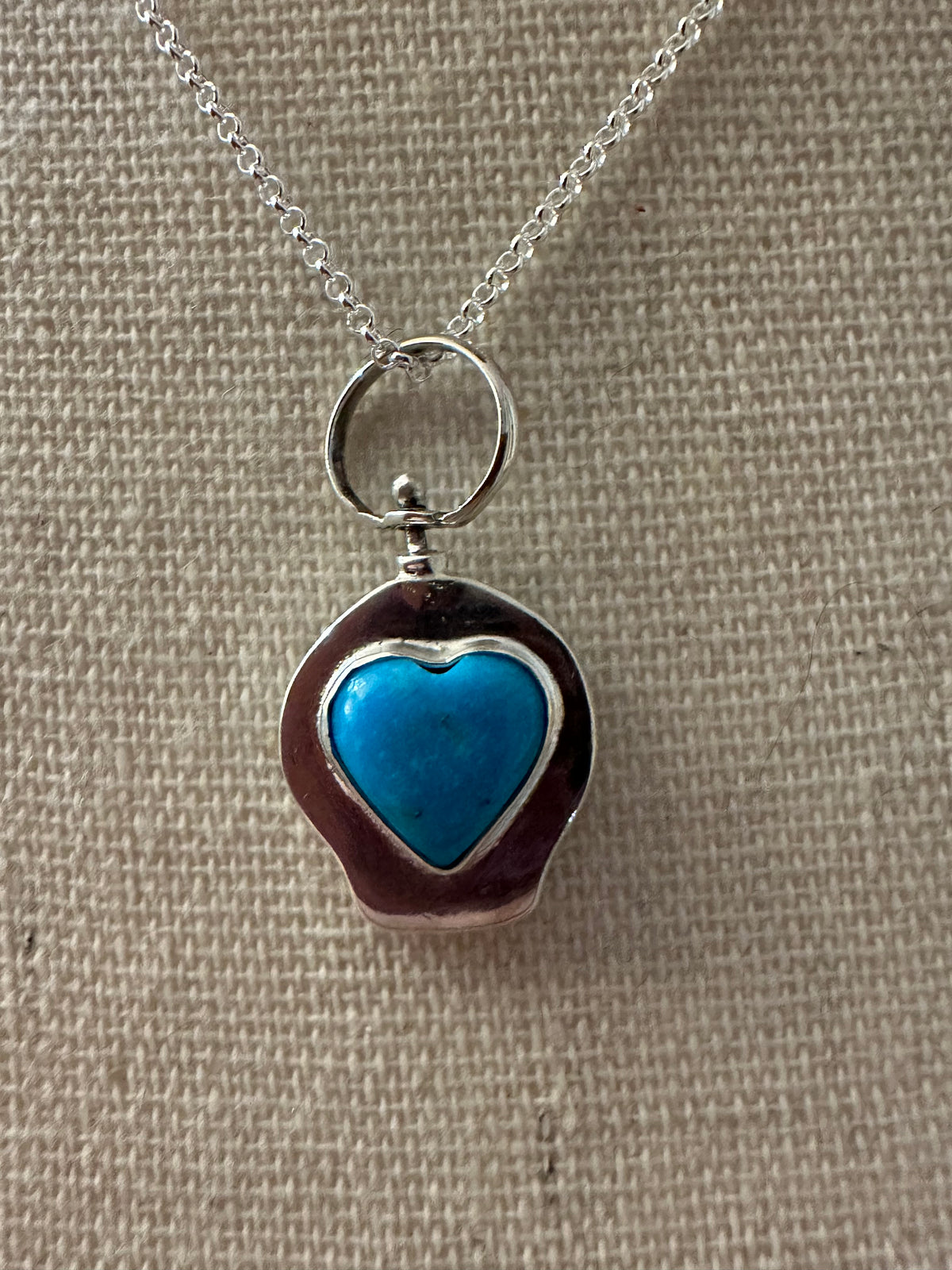 Día de los Muertos Burgundy Sugar Skull & Turquoise Heart Pendant
